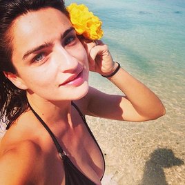 Аня Букштейн