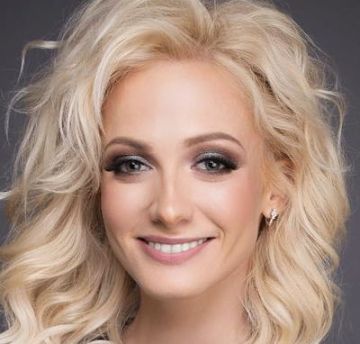 Полина Максимова