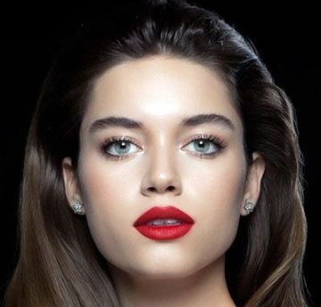 Афра Сарачоглу