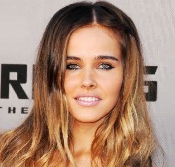 Изабель Лукас