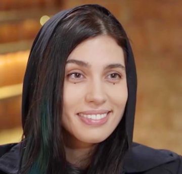 Надя Толоконникова