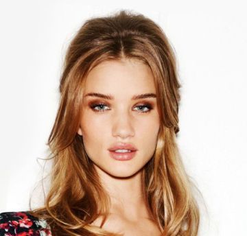 Роузи Хантингтон-уайтли