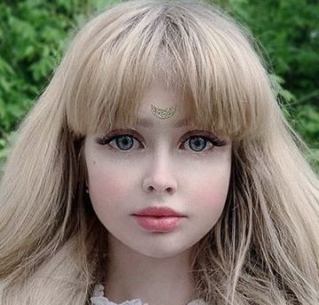 Анжелика Кенова