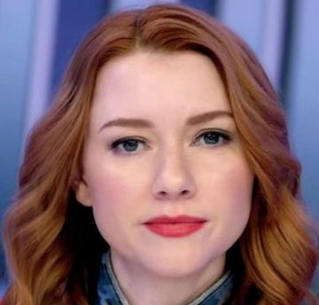 Вэлори Керри