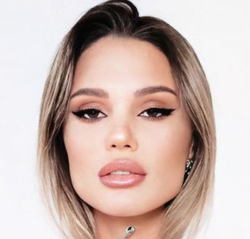 Яна Ромашкина