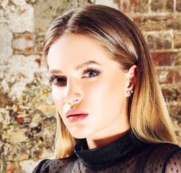 Лиза Жарких