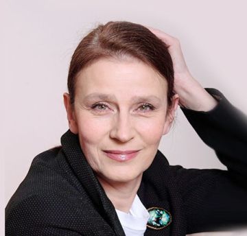 Елена Сафонова