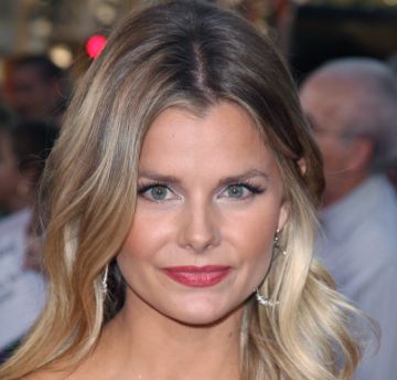 Анита Брием