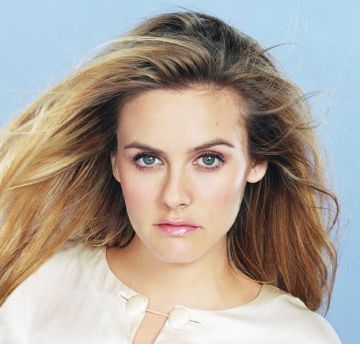 Алисия Сильверстоун